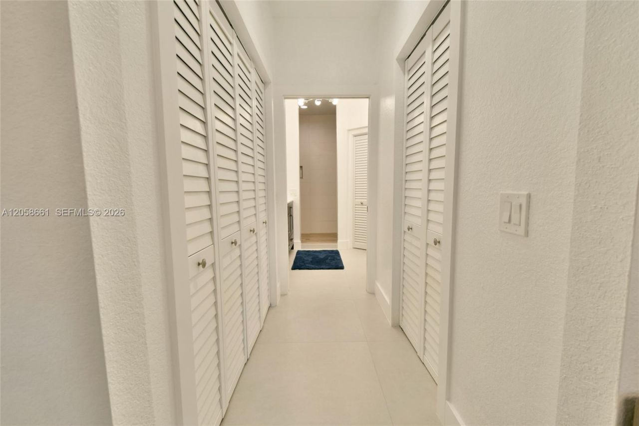 1515 Passion Vine Cir, Unit 2-1, Weston, FL 33326 Photo