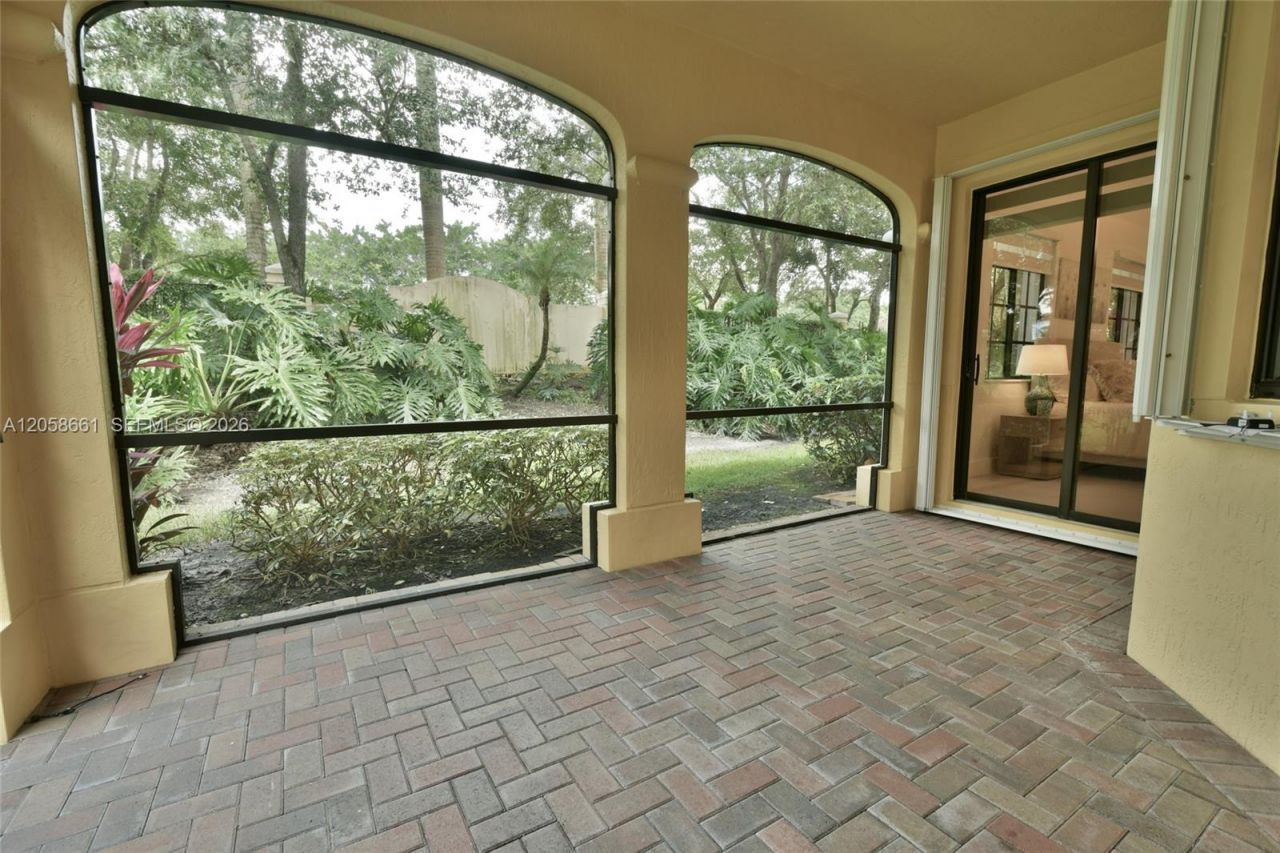 1515 Passion Vine Cir, Unit 2-1, Weston, FL 33326 Photo