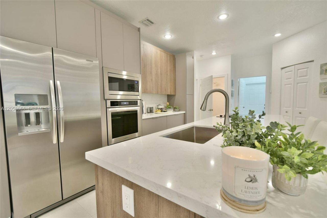 1515 Passion Vine Cir, Unit 2-1, Weston, FL 33326 Photo