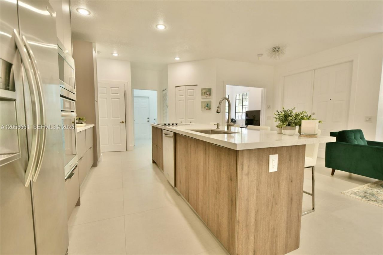 1515 Passion Vine Cir, Unit 2-1, Weston, FL 33326 Photo