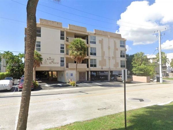 2420 Diana Dr, Unit 206, Hallandale Beach, FL 33009