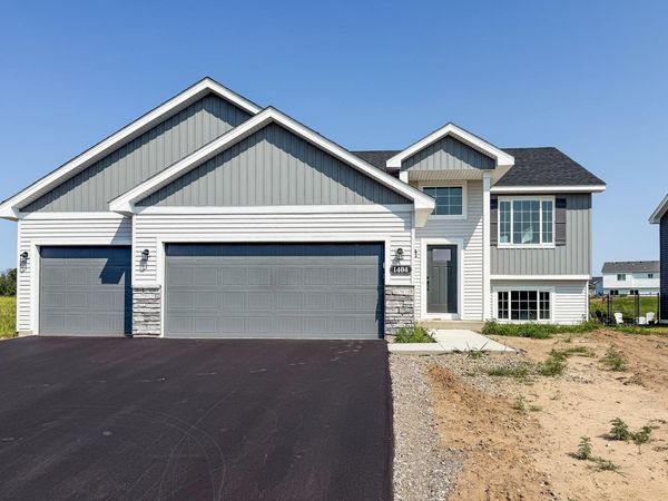1404 Woods Road NE, Isanti, MN 55040