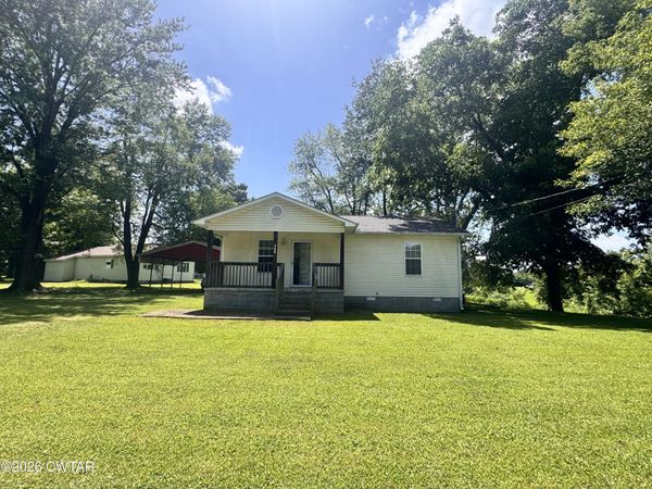 240 W Main Street , Hornbeak, TN 38232