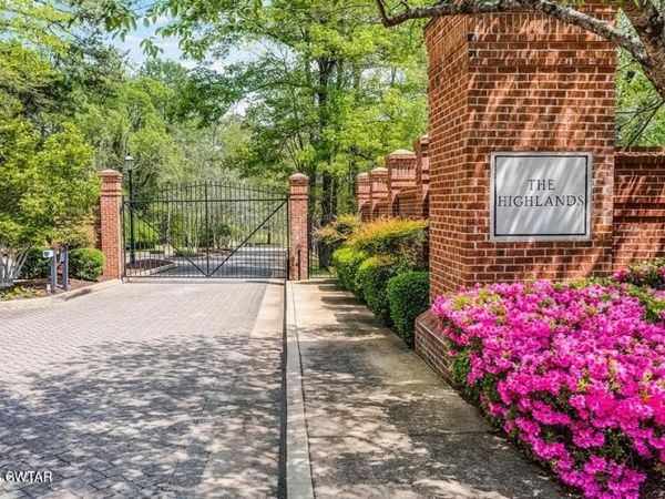 11 Frankland Avenue, Jackson, TN 38301