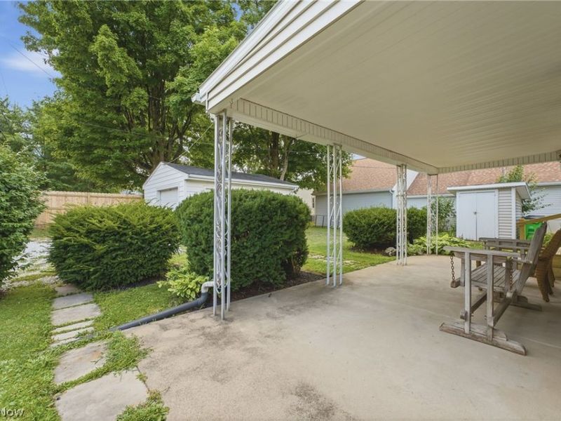 1539 Parkway Boulevard, Alliance, OH 44601 Photo 15