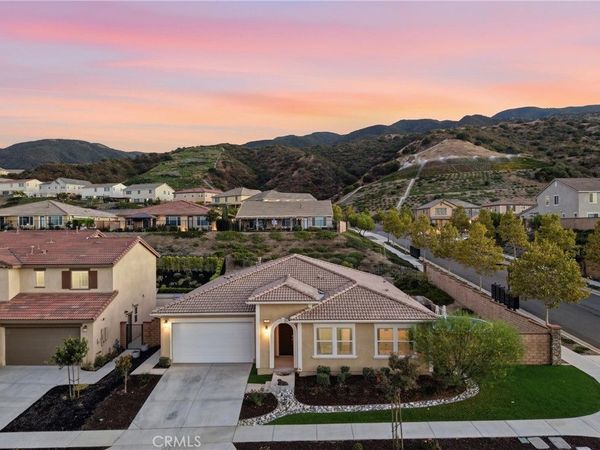 2792 Chad Zeller, Corona, CA 92882