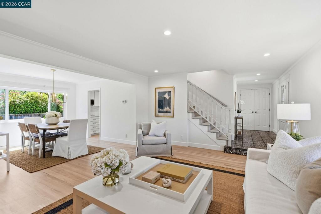 77 Gaywood Pl, Moraga, CA 94556 Main Photo