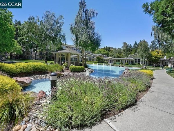 1840 Tice Creek Dr, Unit 2205, Walnut Creek, CA 94595
