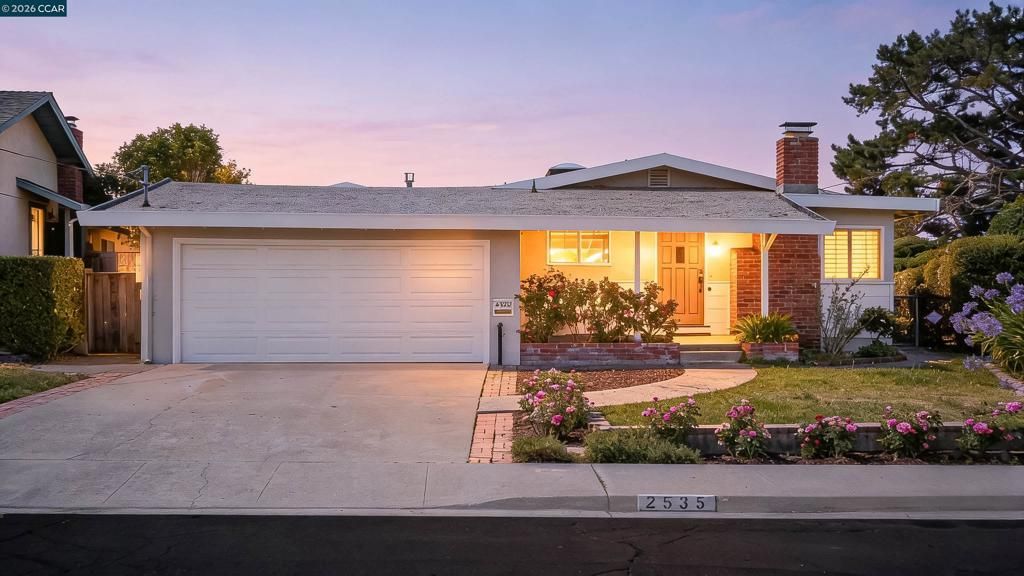 2535 Francis Dr , Pinole, CA 94564 Main Photo