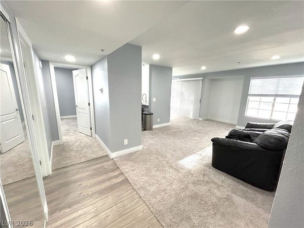 2100 Jetty Rock Drive, Unit 208, Las Vegas, NV 89128