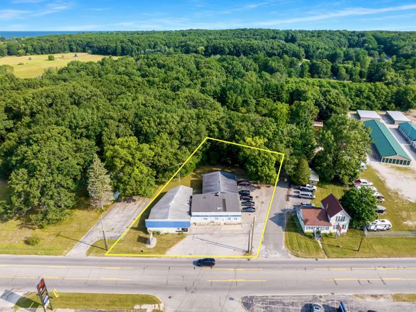 316 W Parkdale Avenue, Manistee, MI 49660