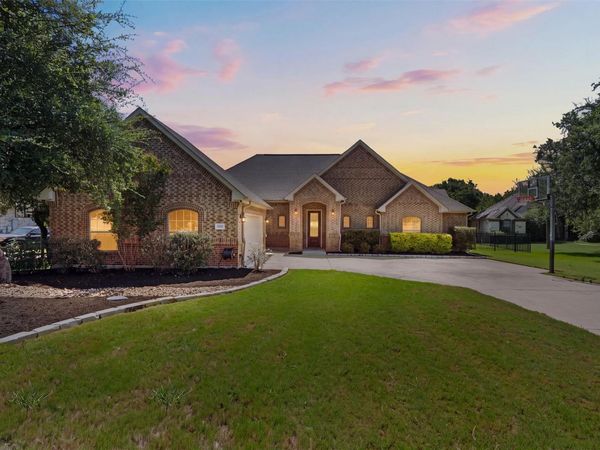 205 Quarry Lake EST , Liberty Hill, TX 78642