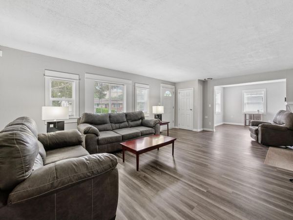1815 Fieldstone Drive, Dayton, OH 45414