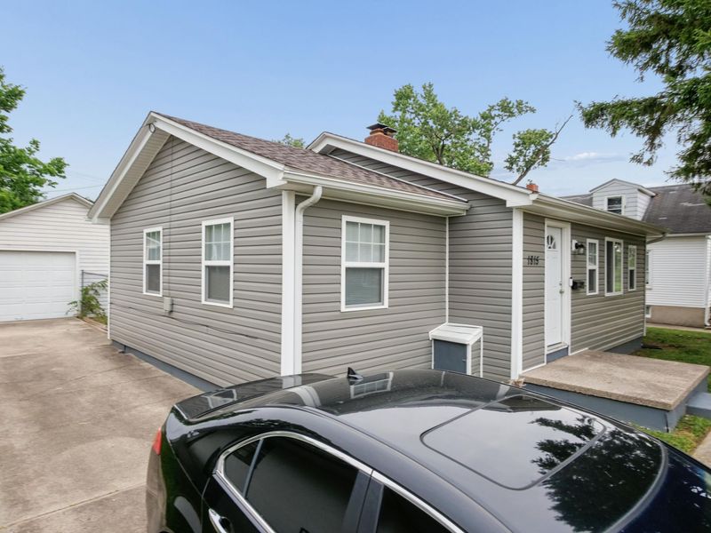 1815 Fieldstone Drive, Dayton, OH 45414 Photo 3