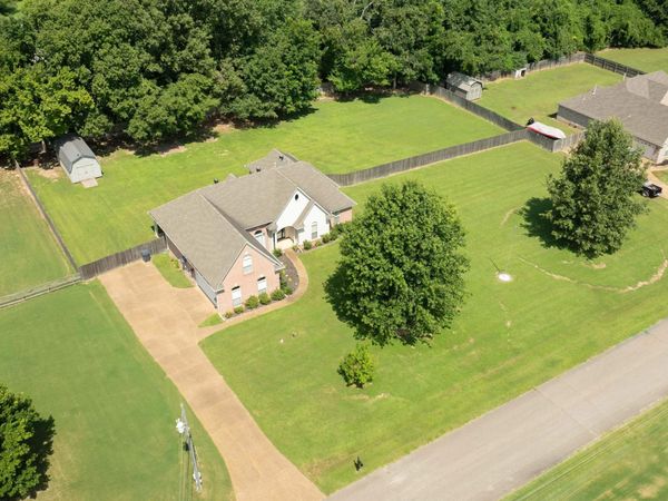 35 JANIS MARIE CV, Oakland, TN 38060