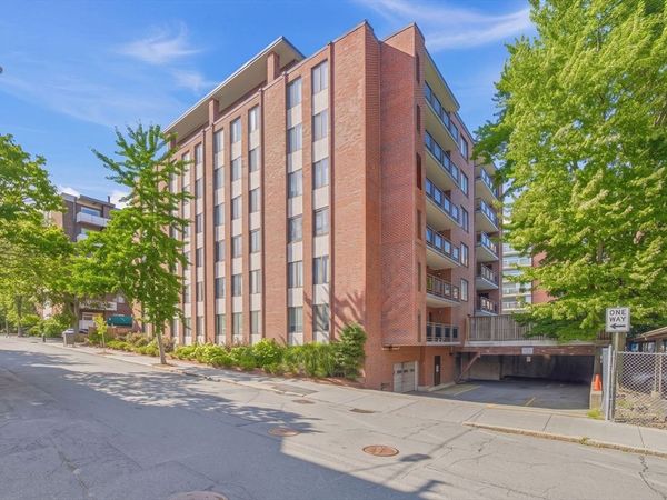 30 Stearns Road, Unit 505, Brookline, MA 02446