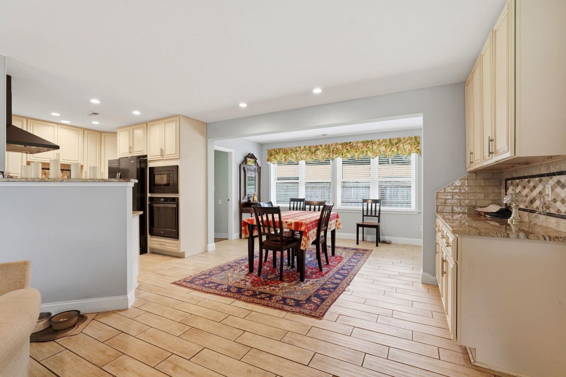 4625 Boxwood Dr.  Photo 10