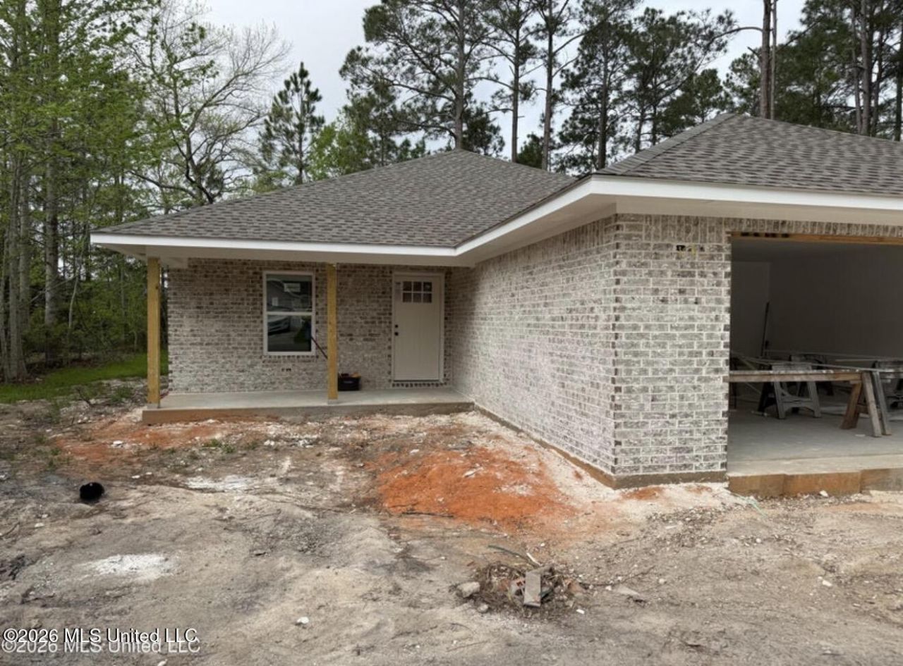 8105 Exchange Street, Gautier, MS 39553 Main Photo