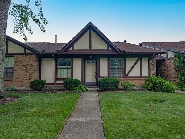 644 Pine Needles Drive, Washington TWP, OH 45458