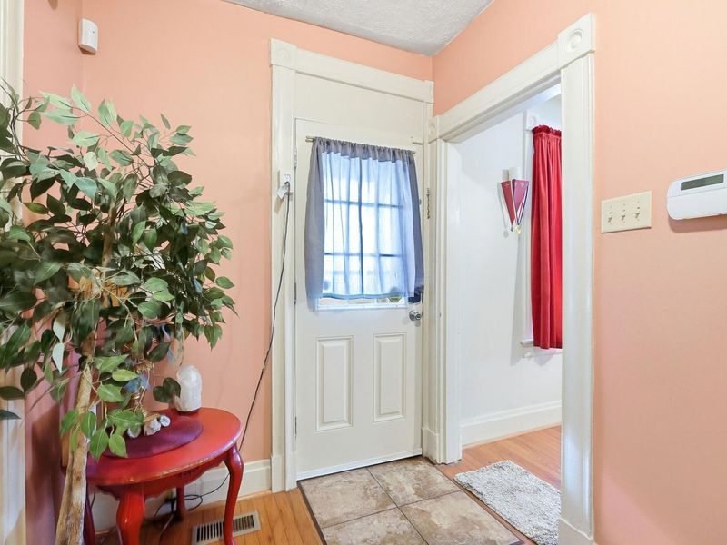 115 E 9th Street, Covington, KY 41011 Photo 3