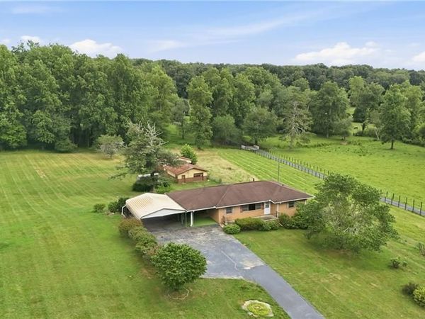 4398 Highway 115 , Demorest, GA 30535