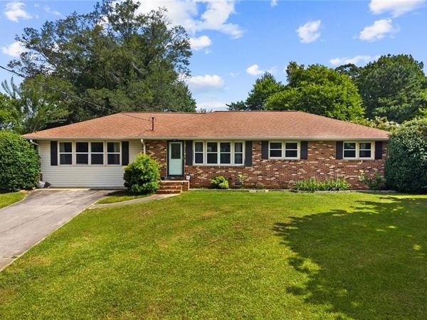 8 Cameo Drive NW, Rome, GA 30165
