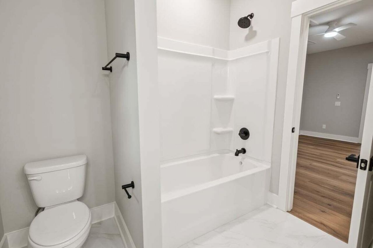 6407 Farm House Road Photo 44
