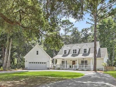 866 Blackbear Drive, Edisto Island, SC 29438