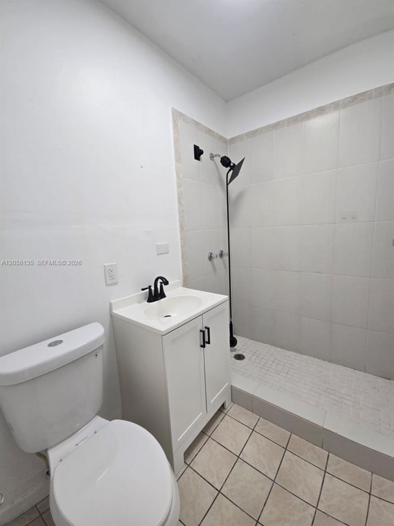 8404 SW 102nd Pl, Unit Eff, Miami, FL 33173 Photo