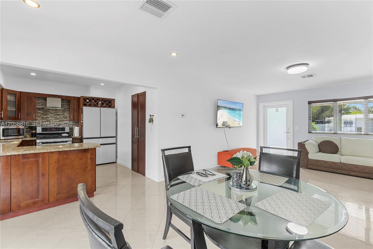 840 N 70th Way, Hollywood, FL 33024 Photo