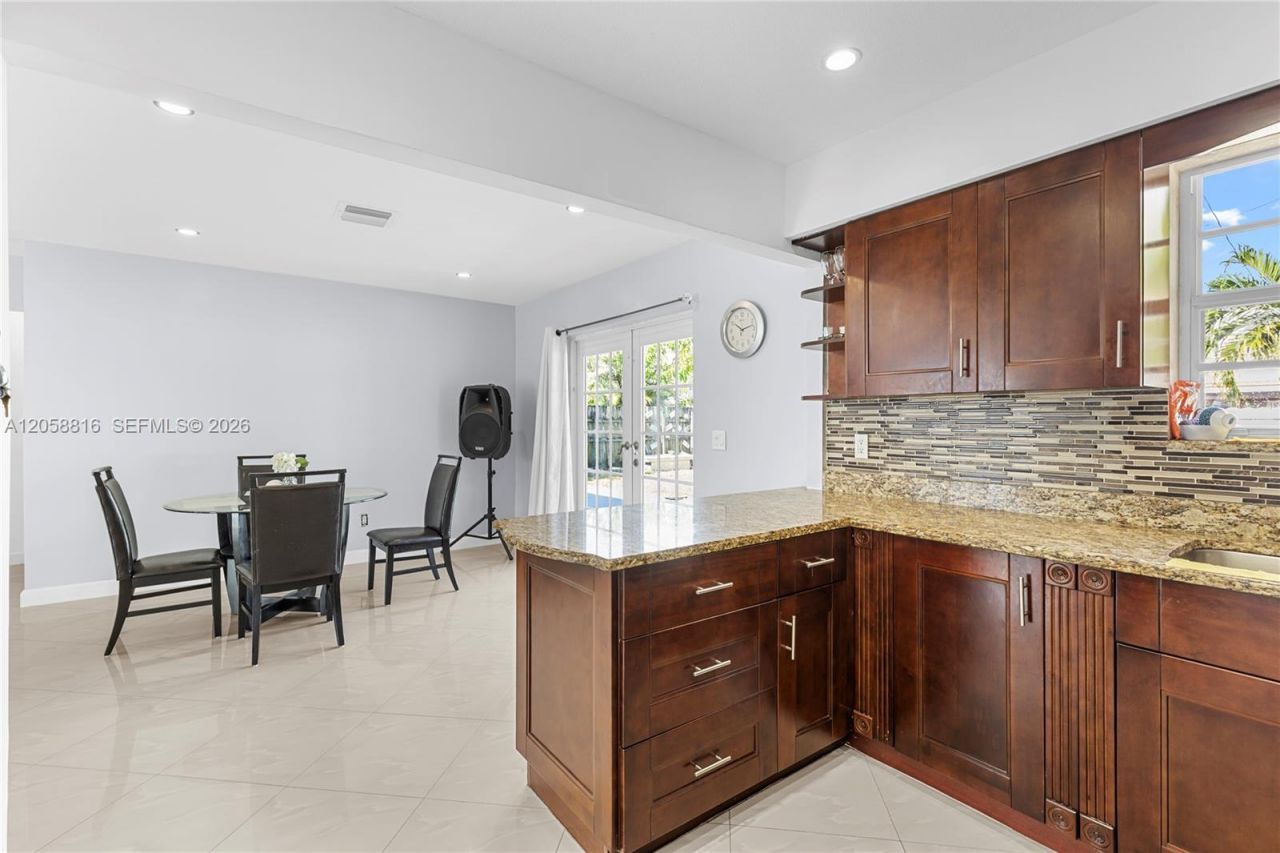 840 N 70th Way, Hollywood, FL 33024 Photo