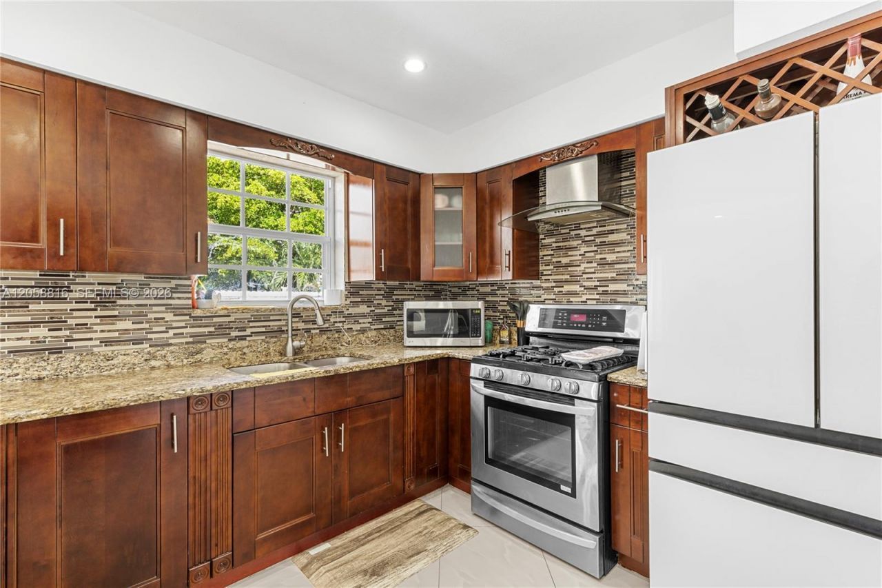 840 N 70th Way, Hollywood, FL 33024 Photo