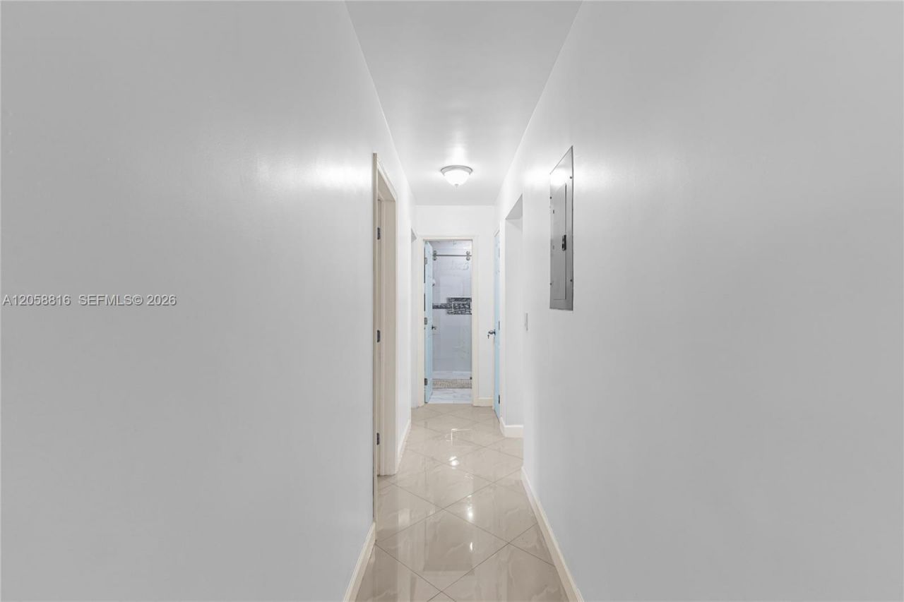 840 N 70th Way, Hollywood, FL 33024 Photo