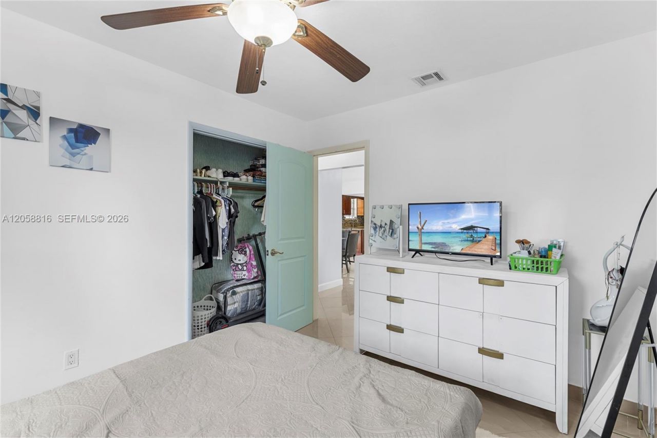 840 N 70th Way, Hollywood, FL 33024 Photo