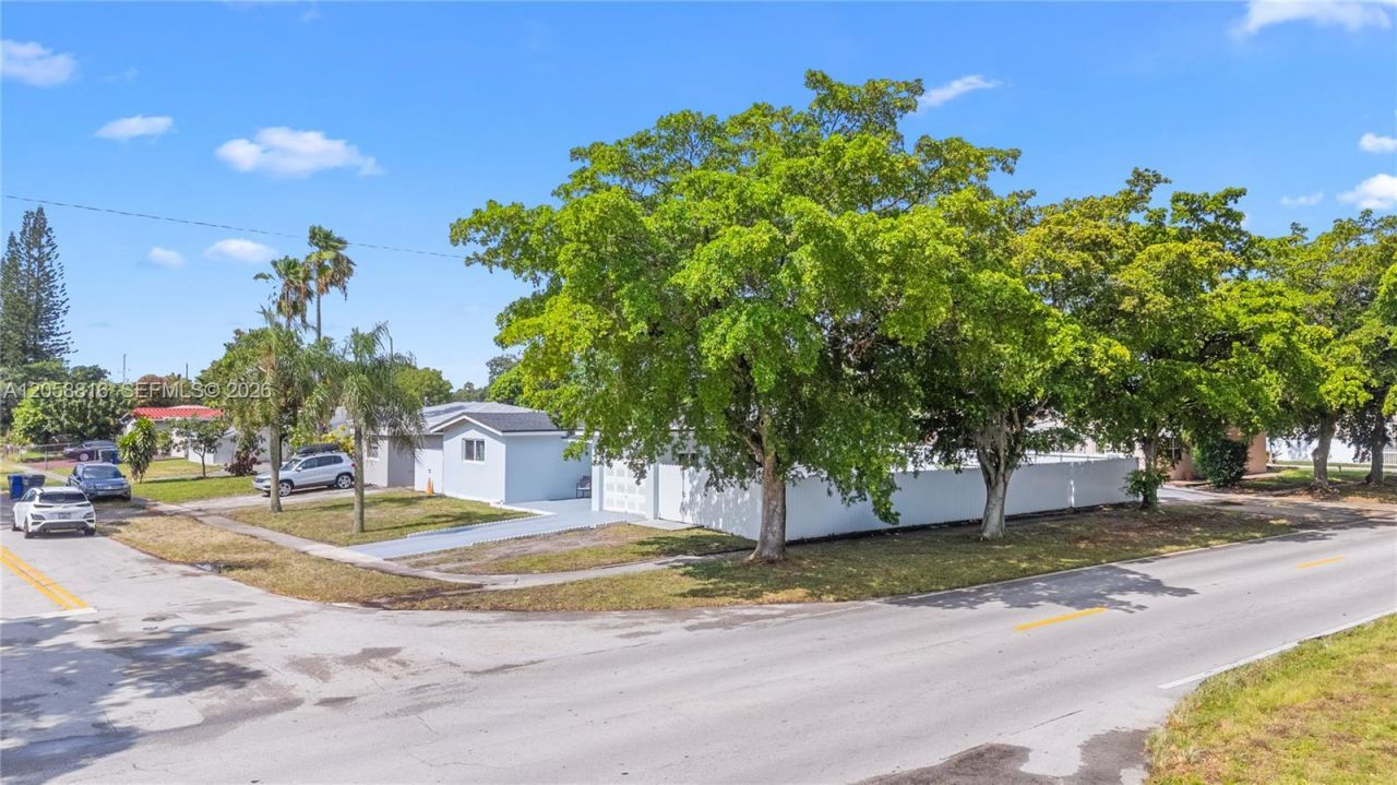 840 N 70th Way, Hollywood, FL 33024 Photo