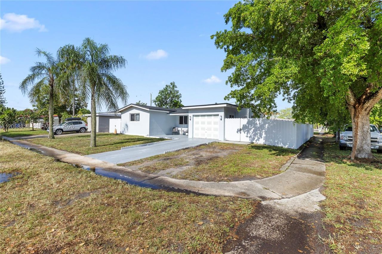 840 N 70th Way, Hollywood, FL 33024 Photo