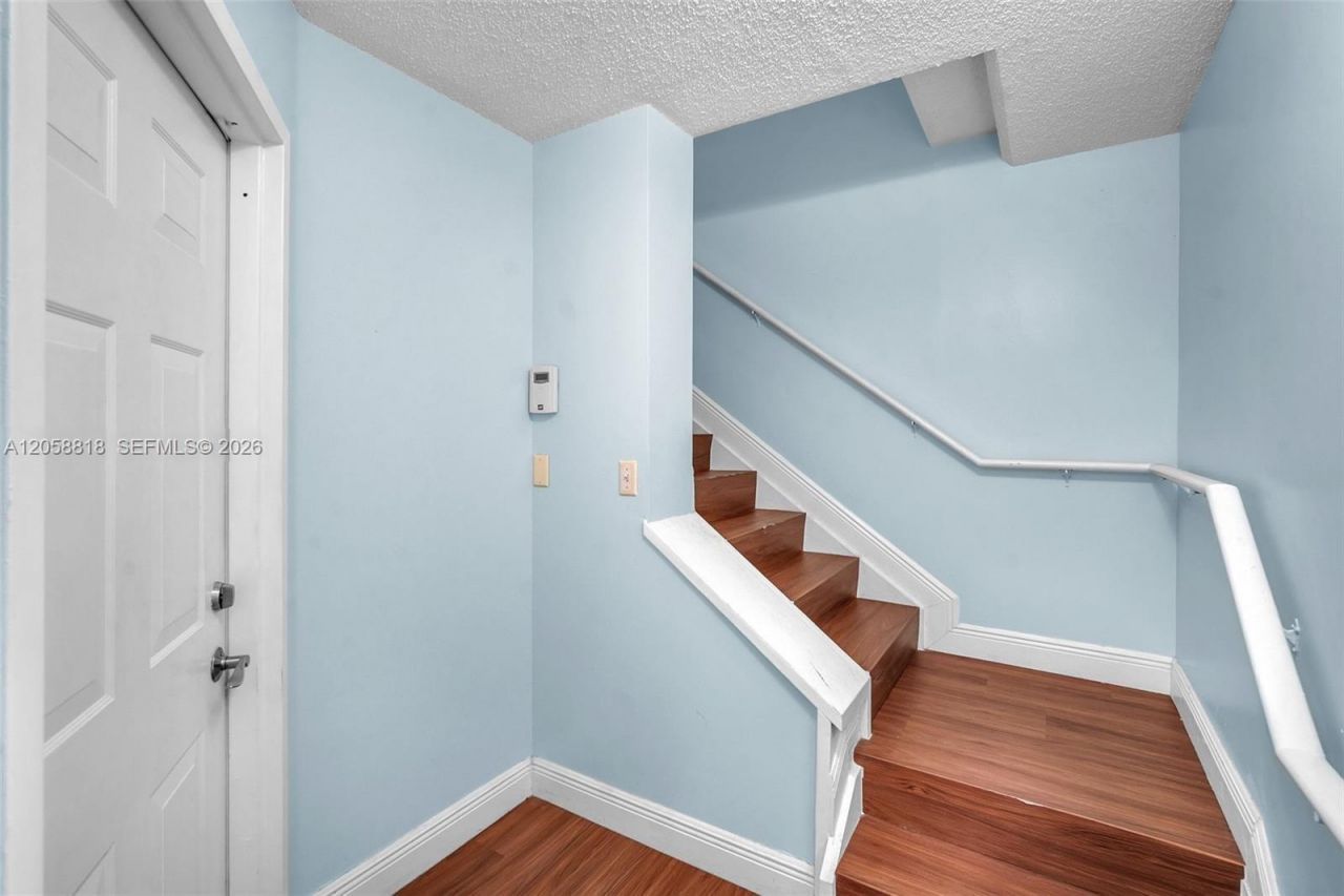 2845 NE 185th St, Unit 903, Aventura, FL 33180 Photo