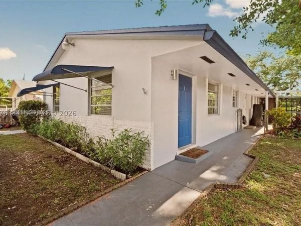 5120 SW 26th Ave , Unit 1-2, Dania Beach, FL 33312
