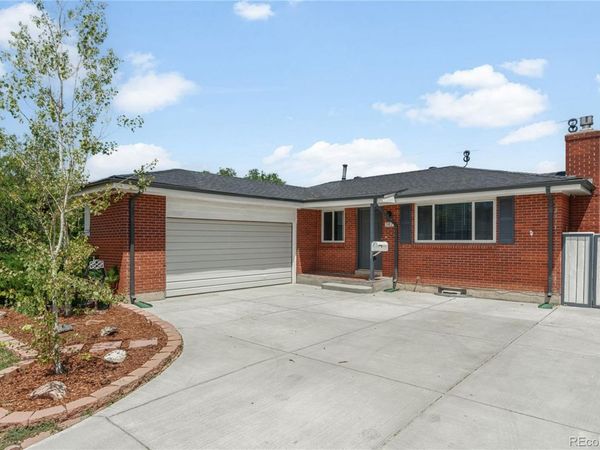 382 Zion Street, Aurora, CO 80011
