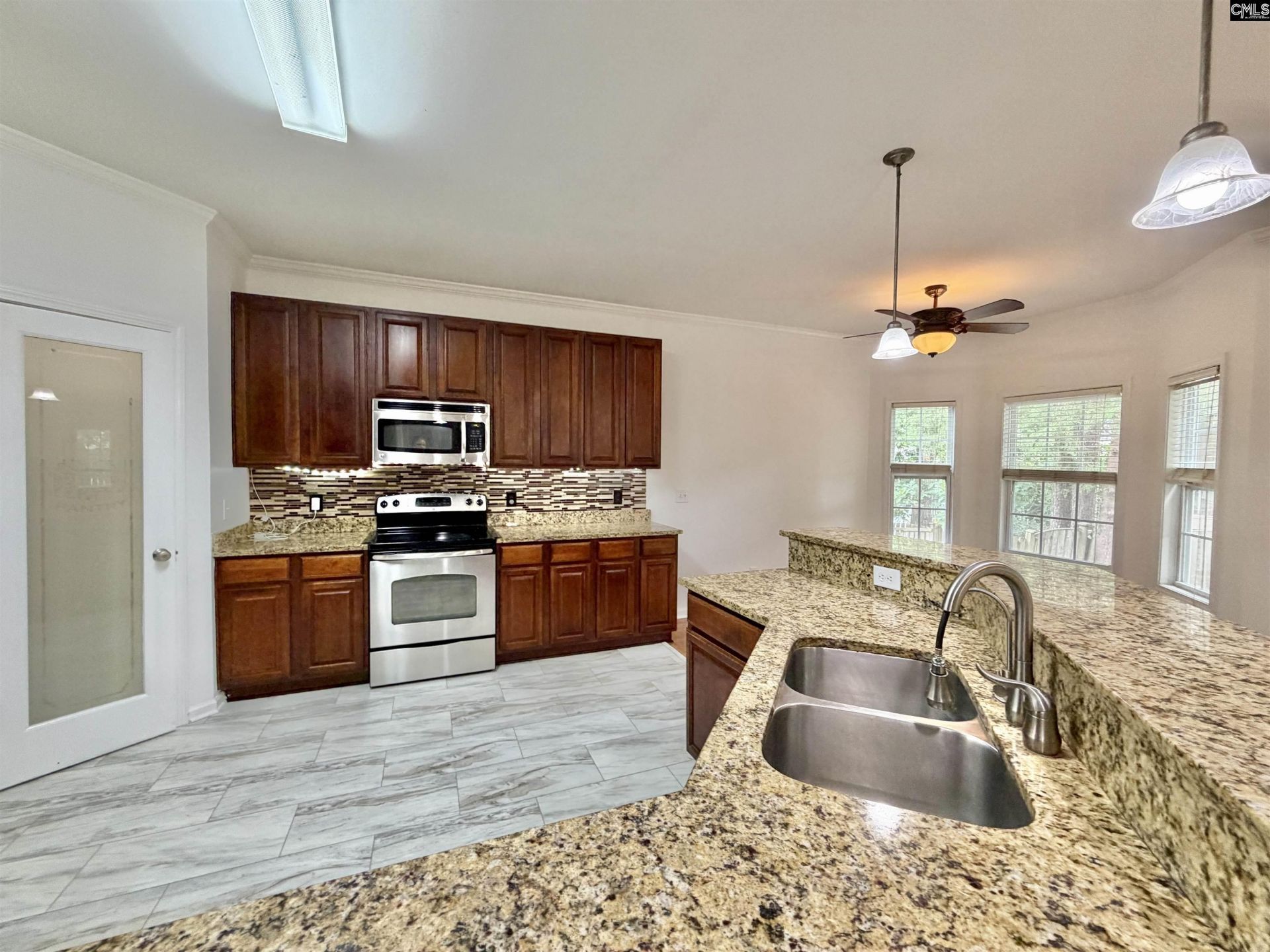 128 Herrick Court Photo 12