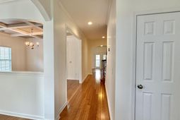 128 Herrick Court photo 4