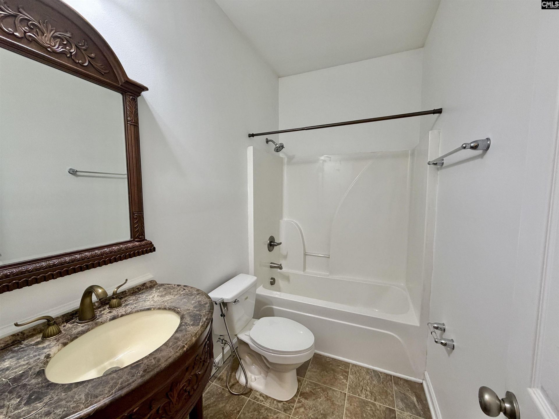 128 Herrick Court Photo 21