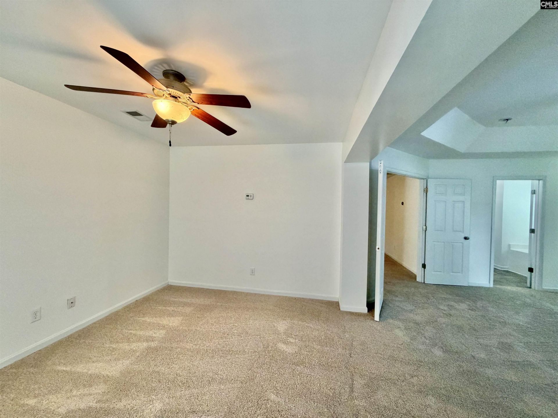 128 Herrick Court Photo 25