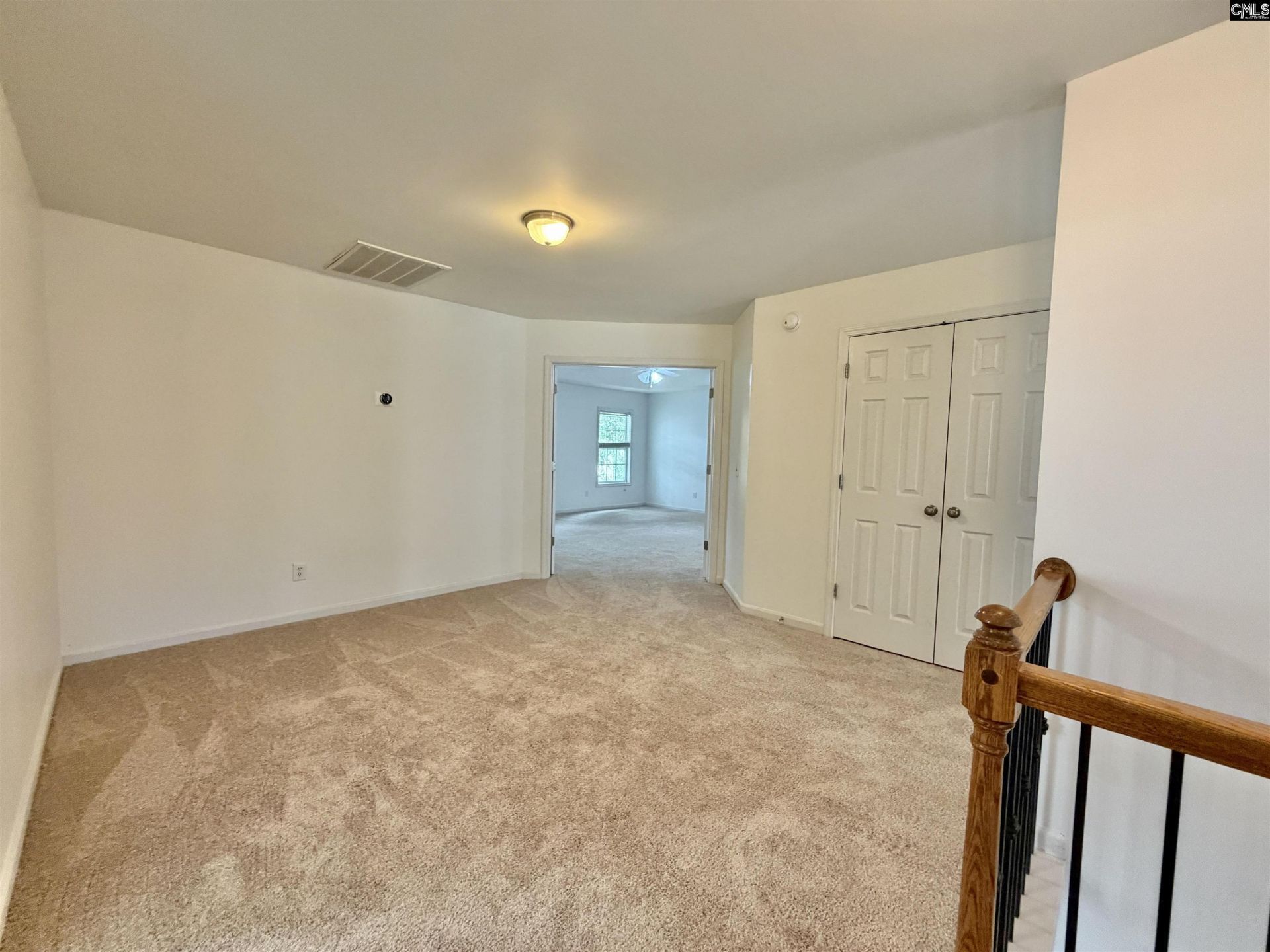 128 Herrick Court Photo 31