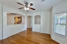 128 Herrick Court photo 4