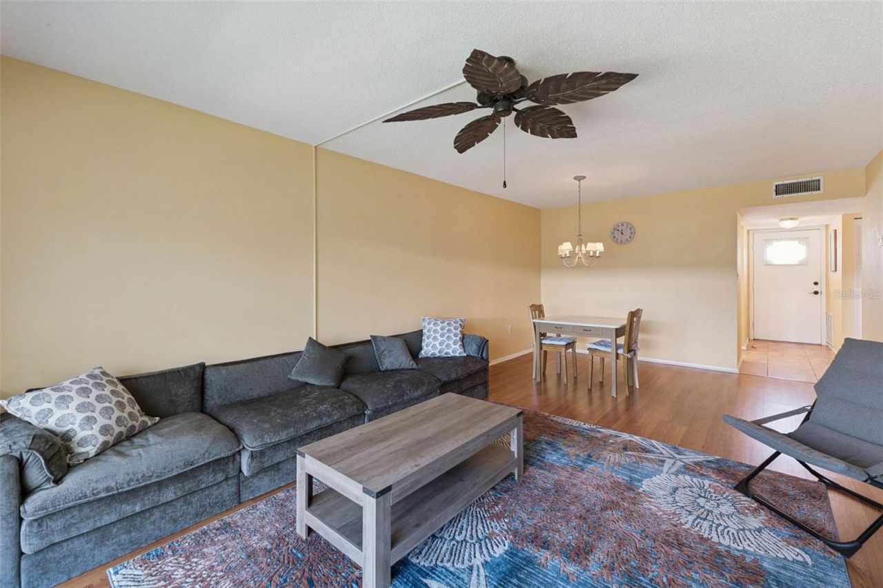 315 N Causeway, Unit B302, New Smyrna Beach, FL 32169 Photo