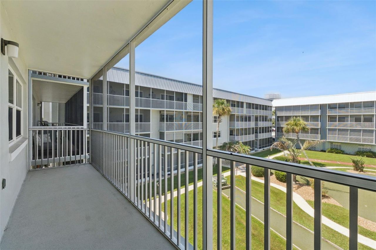 315 N Causeway, Unit B302, New Smyrna Beach, FL 32169 Photo