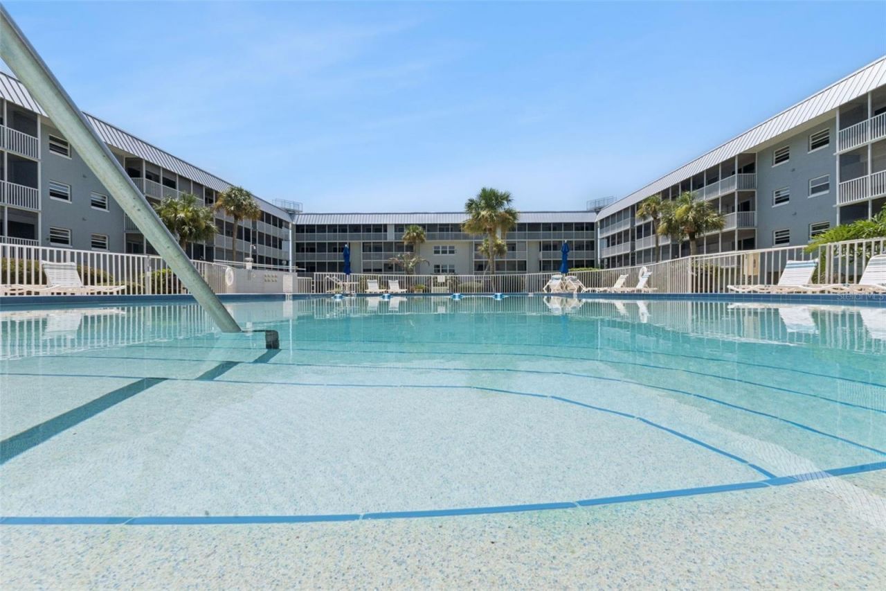 315 N Causeway, Unit B302, New Smyrna Beach, FL 32169 Photo