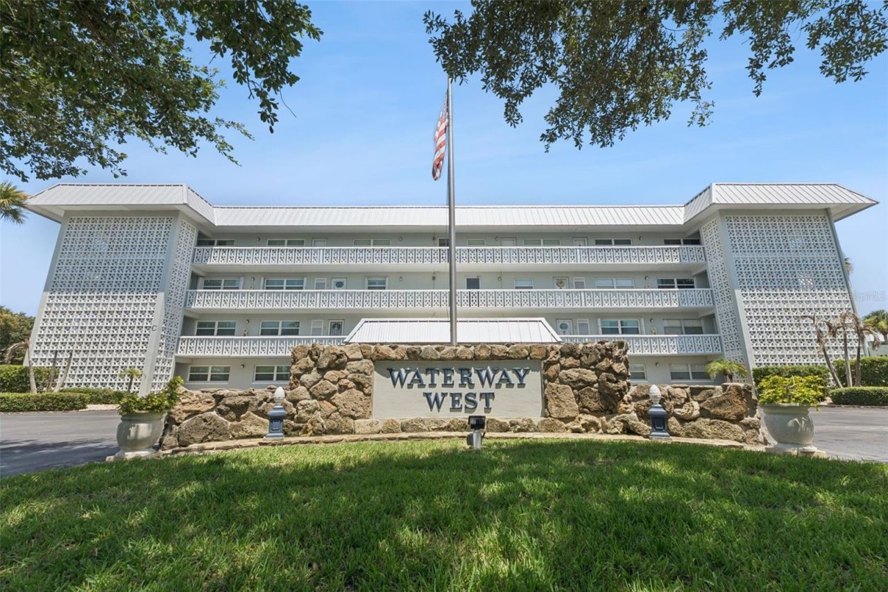 315 N Causeway, Unit B302, New Smyrna Beach, FL 32169 Photo