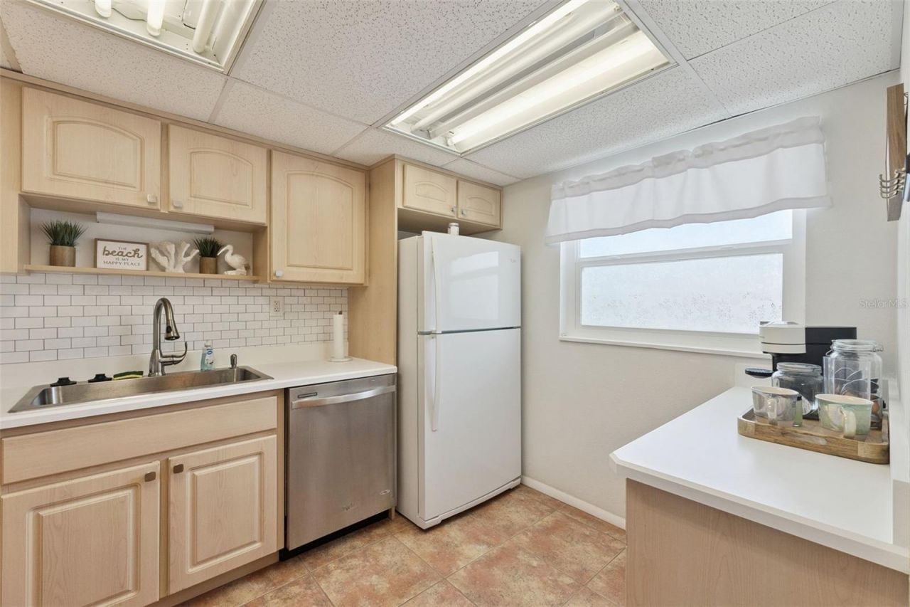 315 N Causeway, Unit B302, New Smyrna Beach, FL 32169 Photo
